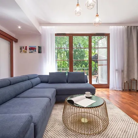 Beachfront Haga With Free Parking By Renters 公寓 *