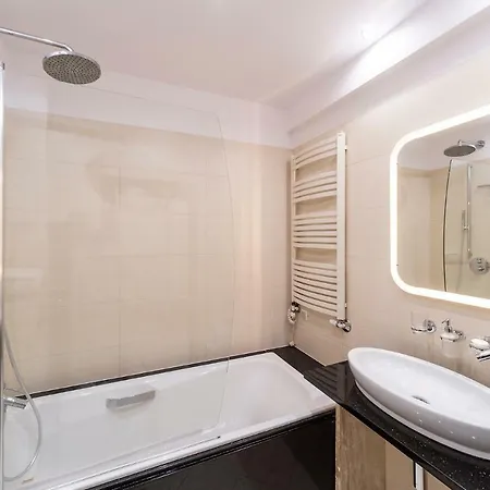 Beachfront Haga With Free Parking By Renters Sopot