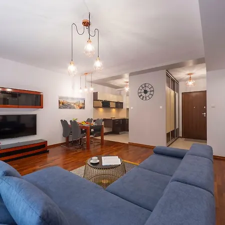 Beachfront Haga With Free Parking By Renters 公寓 *