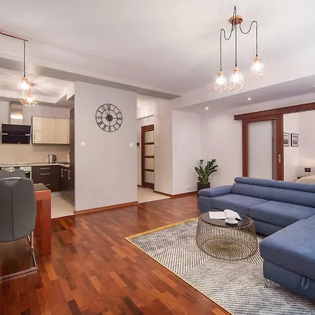 Beachfront Haga With Free Parking By Renters شقة سوبوت