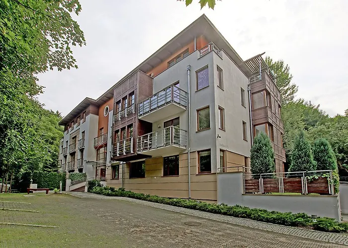 Beachfront Haga With Free Parking By Renters Apartamento Sopot